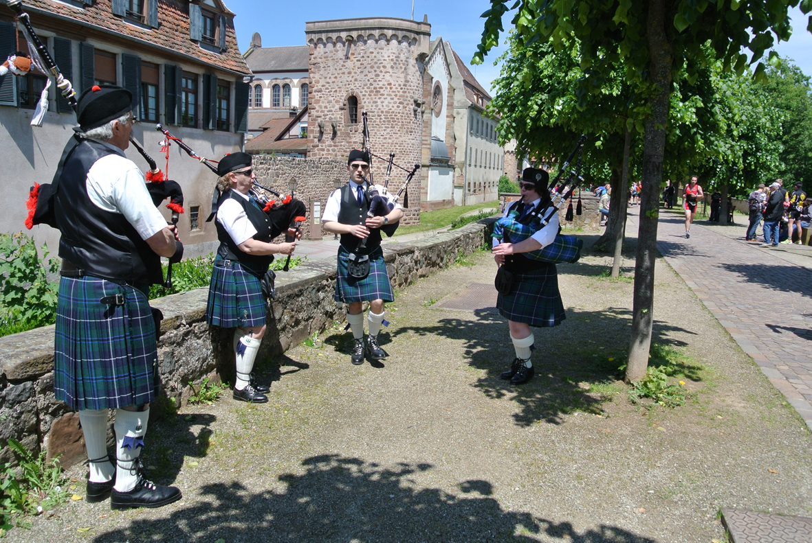 Triathlon-Obernai_Pipe-Band-Strasbourg